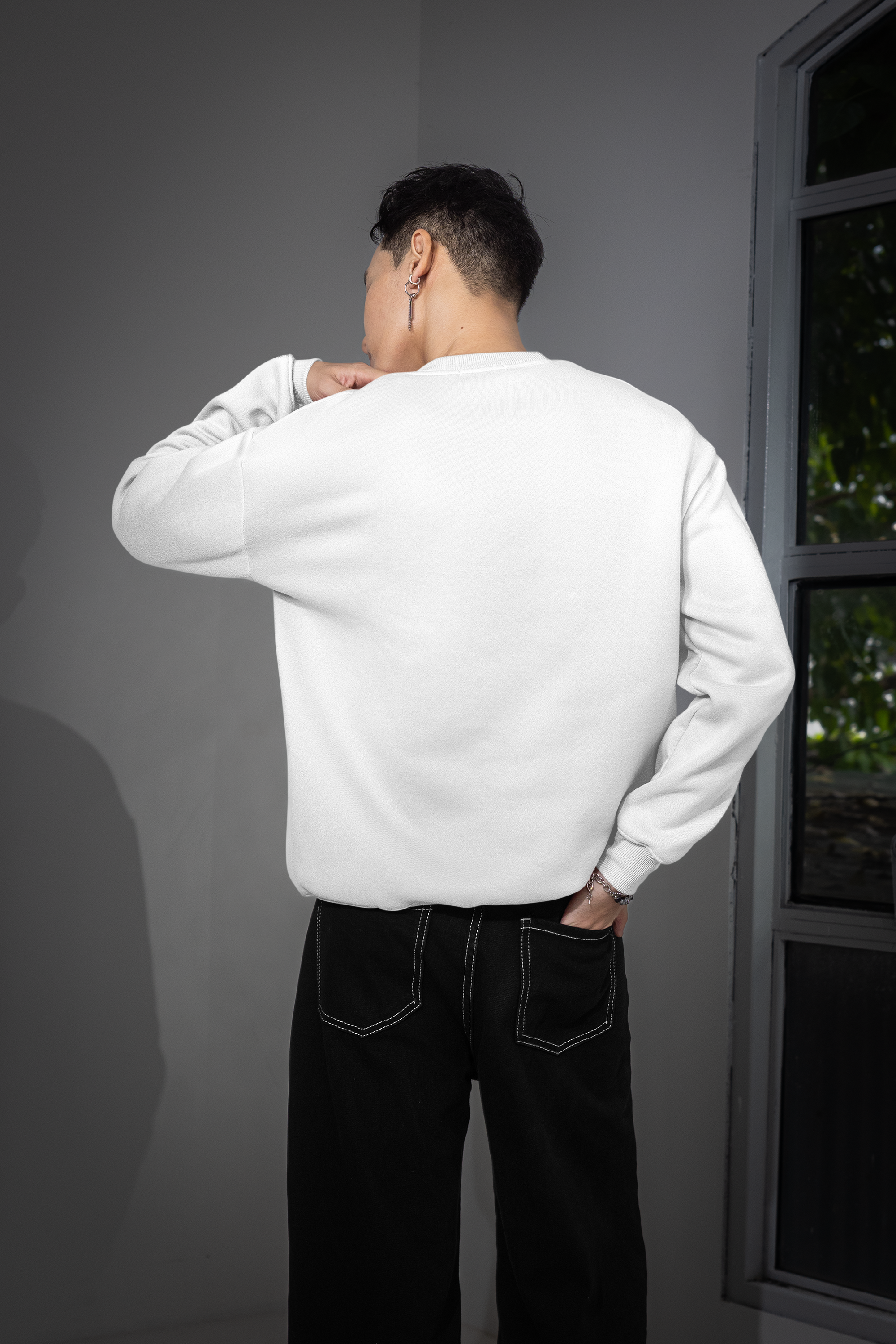 Essential Oversized Sweatshirt - White