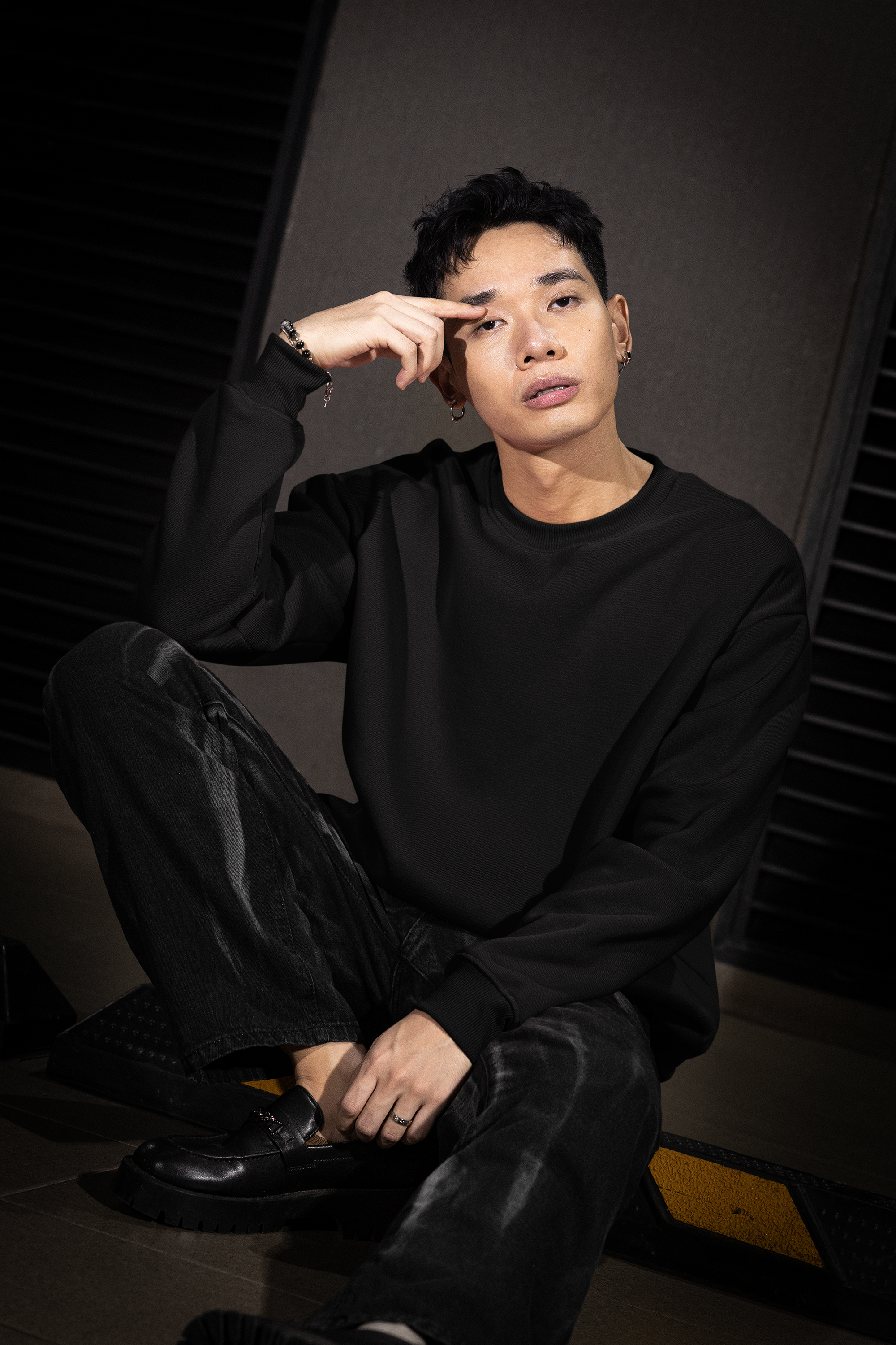 Essential Oversized Sweatshirt - Black