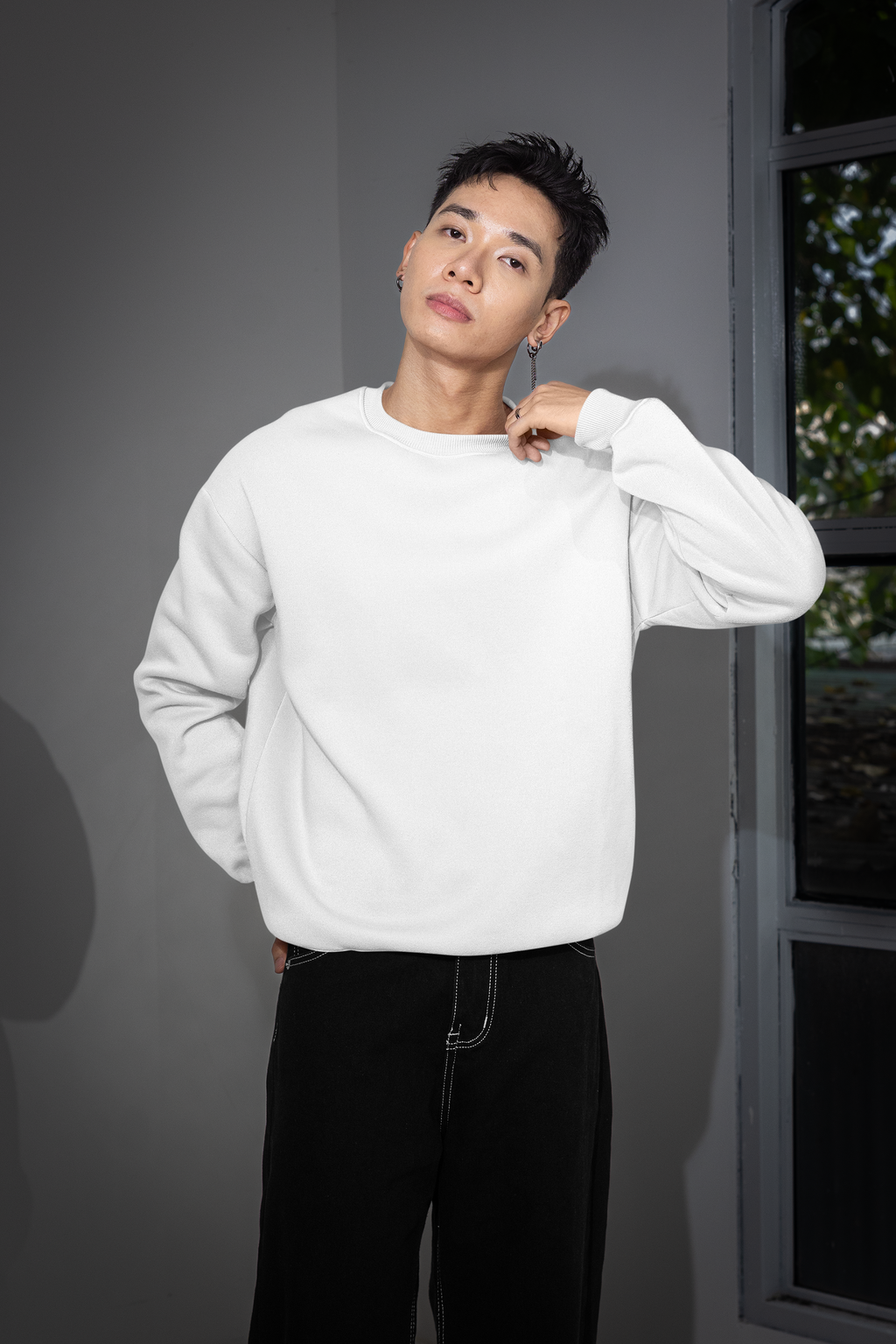 Essential Oversized Sweatshirt - White